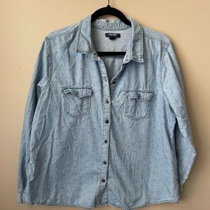 Extra Large Light denim shirt with anchor print. Old Navy button down XL